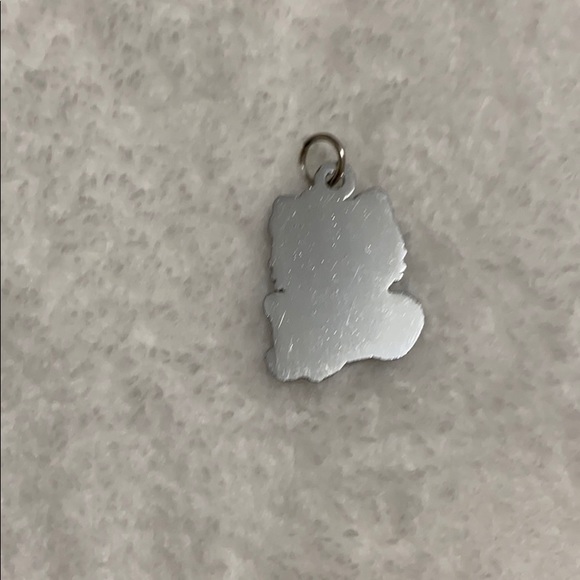 Hello Kitty Pendant - Picture 2 of 4